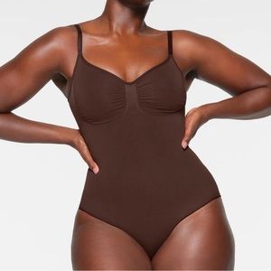 V Neck Woman’s Shapewear Bodysuit